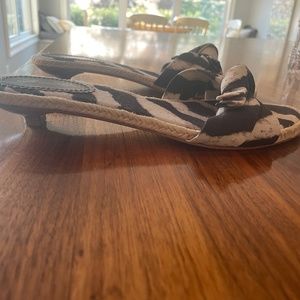 Banana Republic espadrille kitten heels size 10